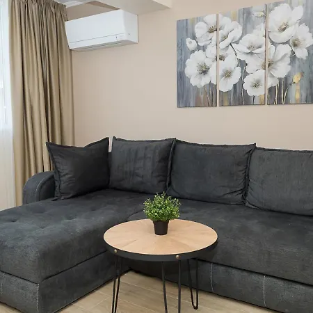 Stylish - The Heart Of By Flat Manаger Apartament