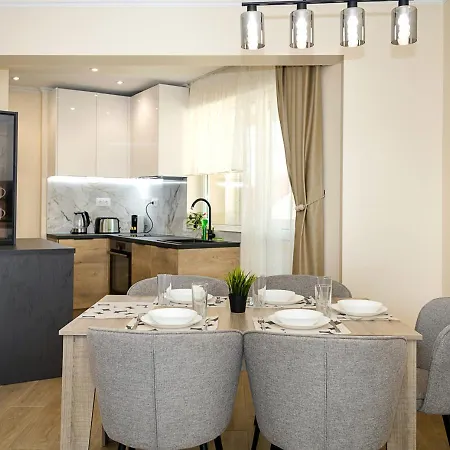 Stylish - The Heart Of By Flat Manаger Apartament